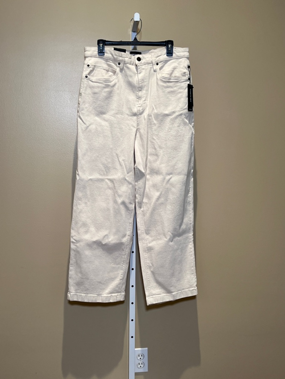 Cream High-Waist Barrel Leg Jeans
